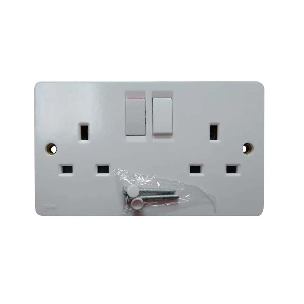 Tenby 7028 switched socket 13 A, 2 gang