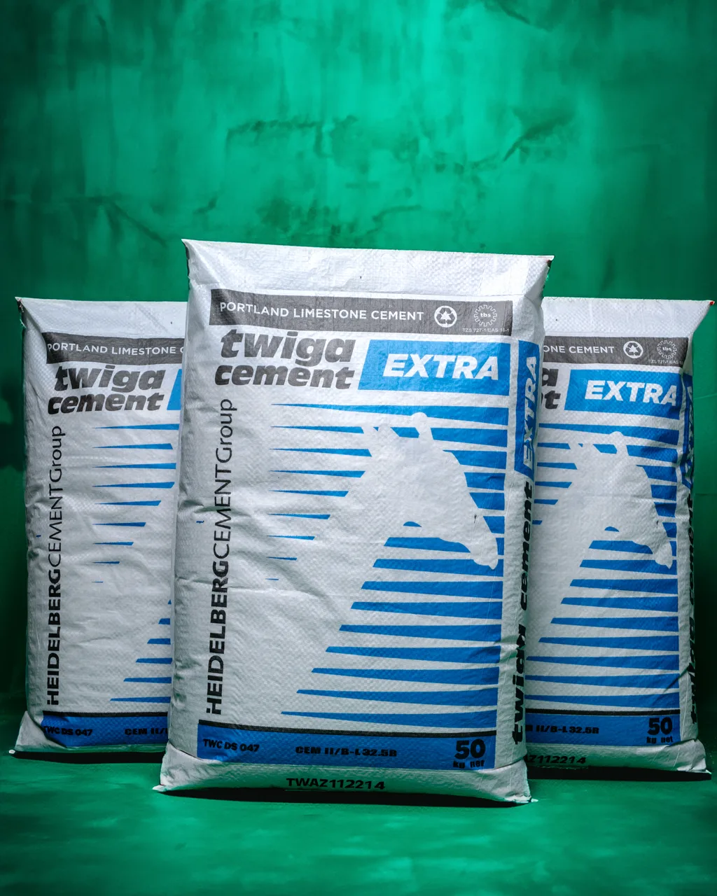 Twiga Extra Portland limestone cement CEM II/B-L 32.5R, 50 kg bags