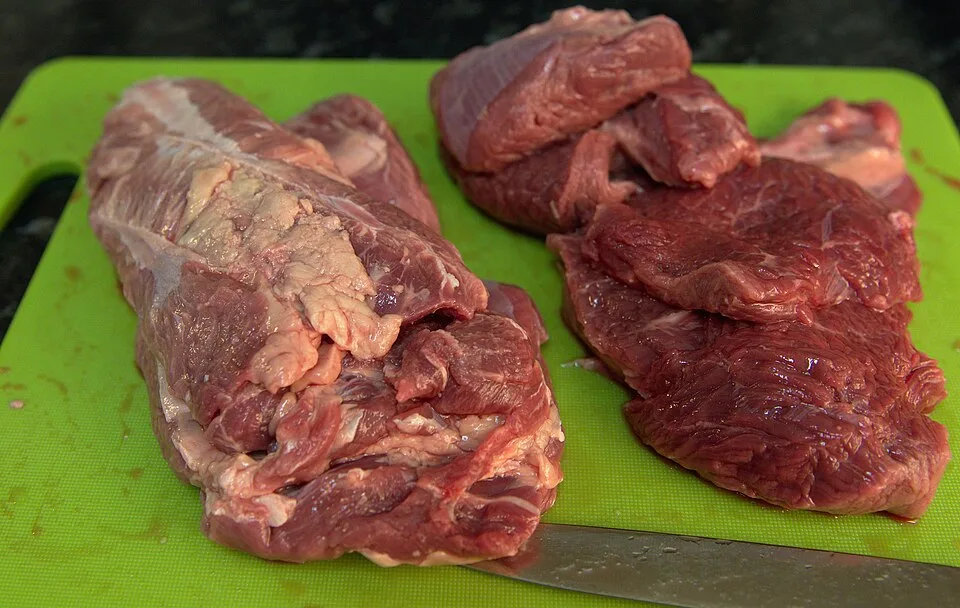 Class A beef chuck and blade, per kg