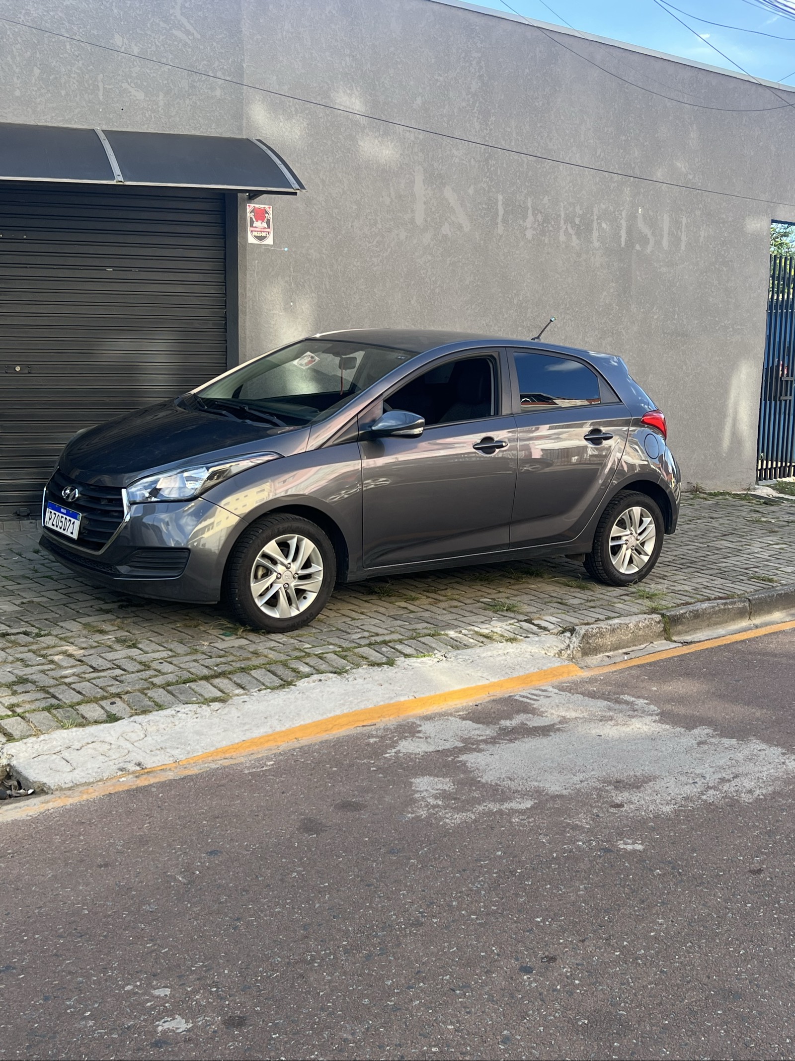 Hyundai HB20 5 Anos 1.0 Flex 12V Mec. - foto 1