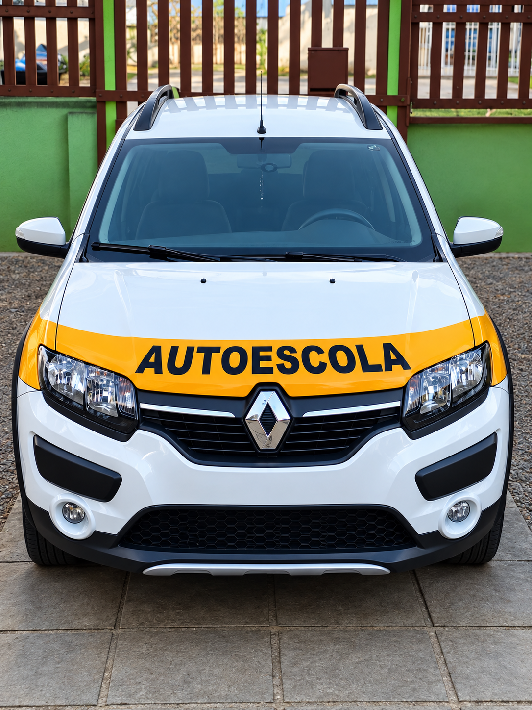 Renault SANDERO STEPWAY Easy R Flex 1.6 16V 5p - foto 1