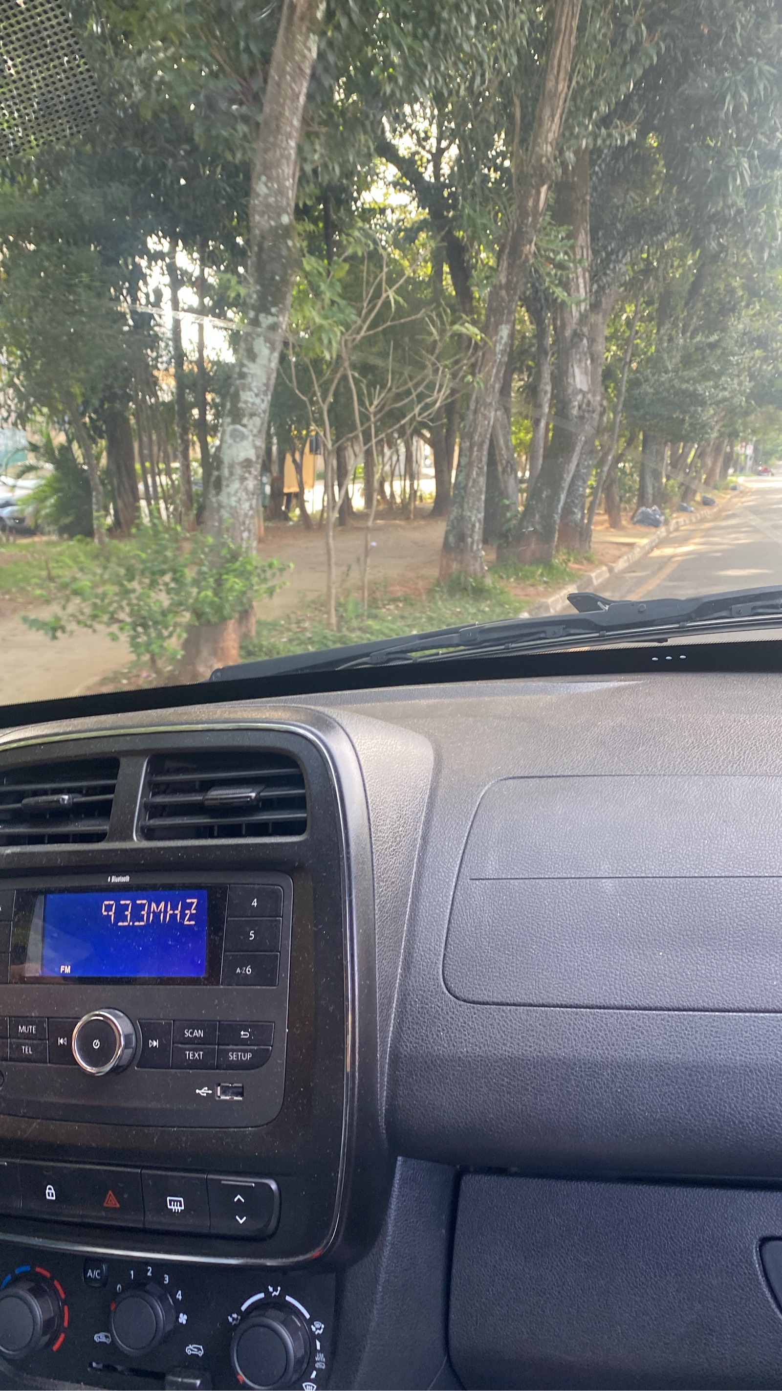 Renault Kwid ConnecTV 1.0 Flex 12V Mec. - foto 4