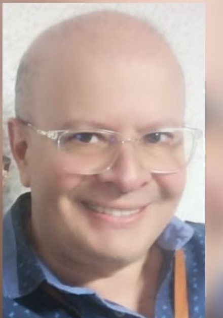 Fotografía de miembro de la junta