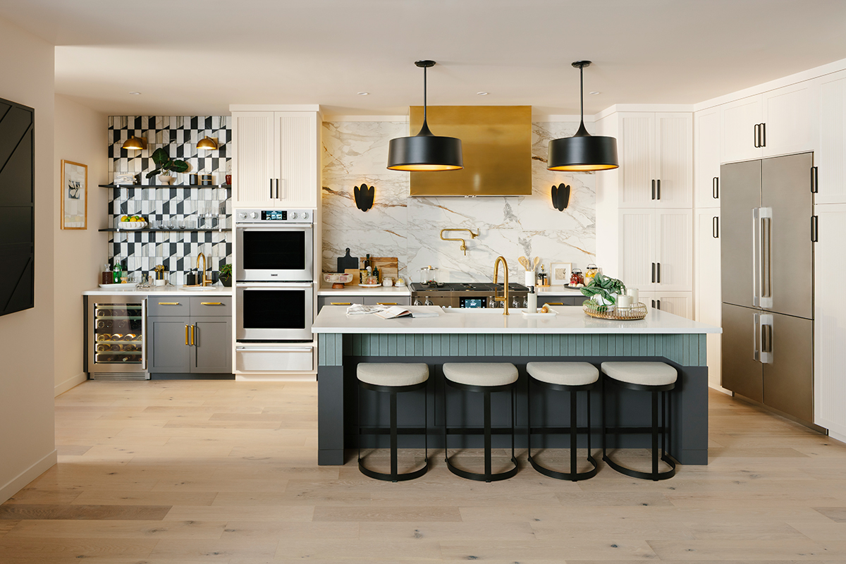 The Ultimate Curated Classic Kitchen: Luxury Design with Gold Accents and Professional Appliances