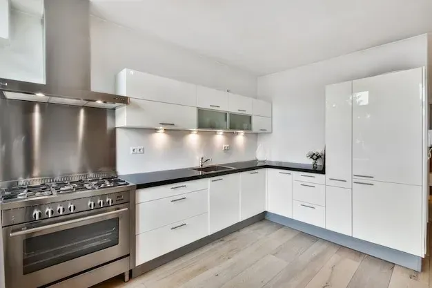 Cabinets installation