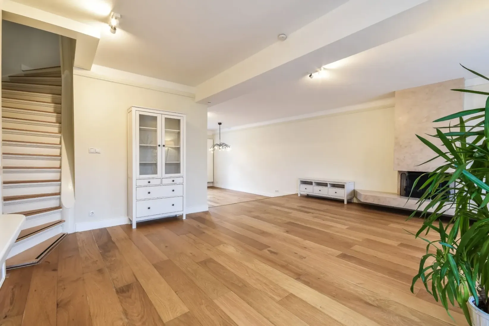 Jes flooring