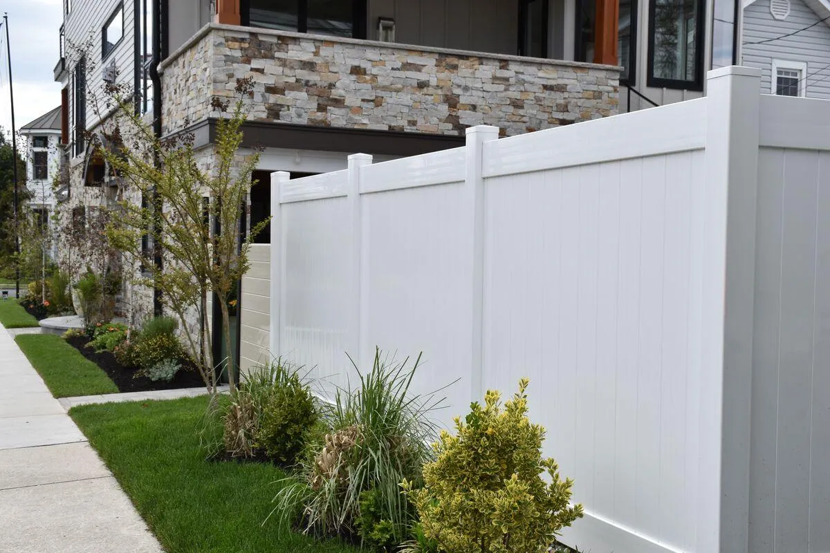 Why Vinyl Fences are the Future of Home Fencing