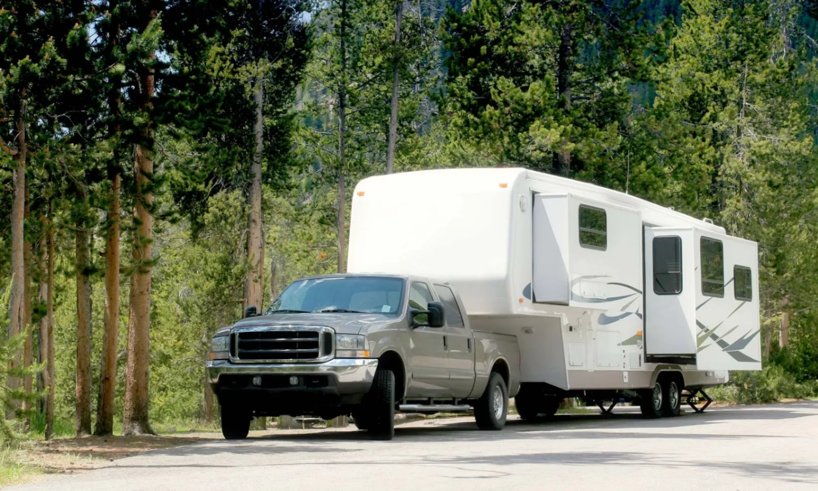 The Benefits of Regular Trailer Maintenance