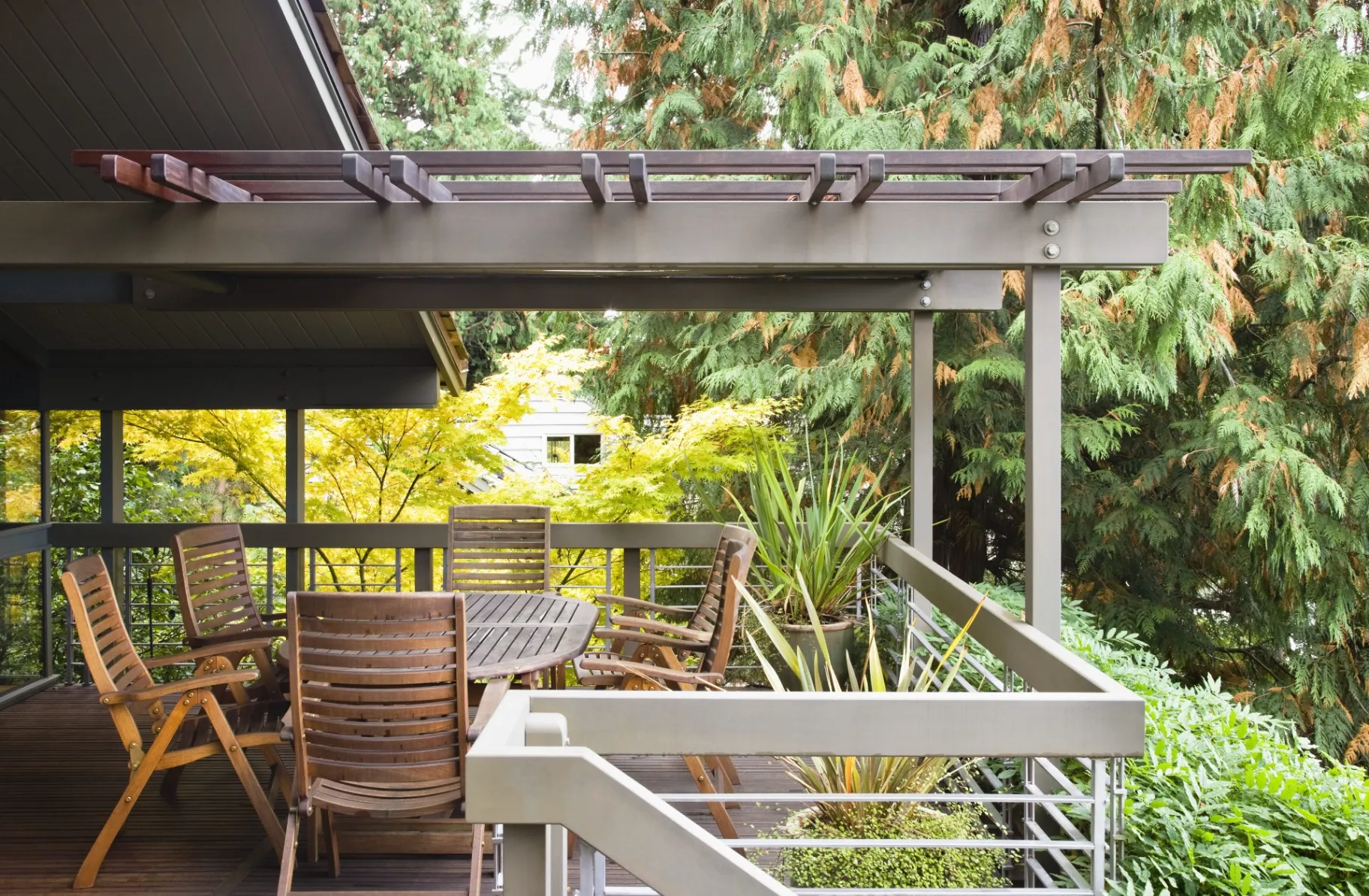 10 Backyard Deck Ideas on A Budget: Transform Your Outdoors!