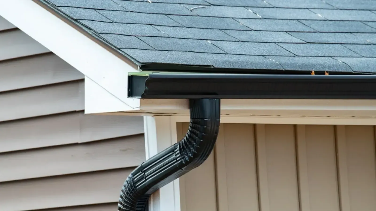 The Importance of Gutter Maintenance During Winter