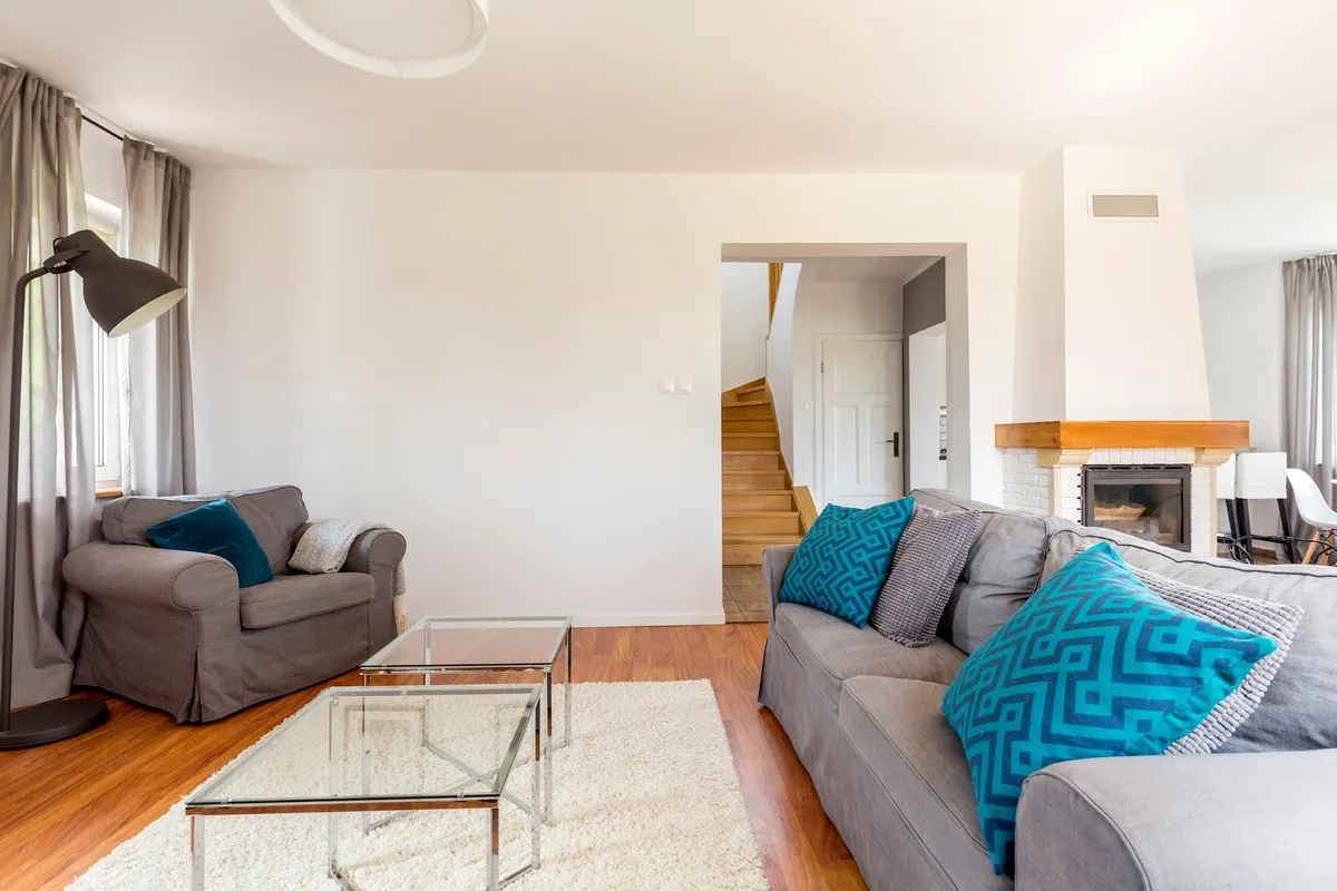 Types of Paint Finishes: Pick Considering Surface, Purpose & Sheen