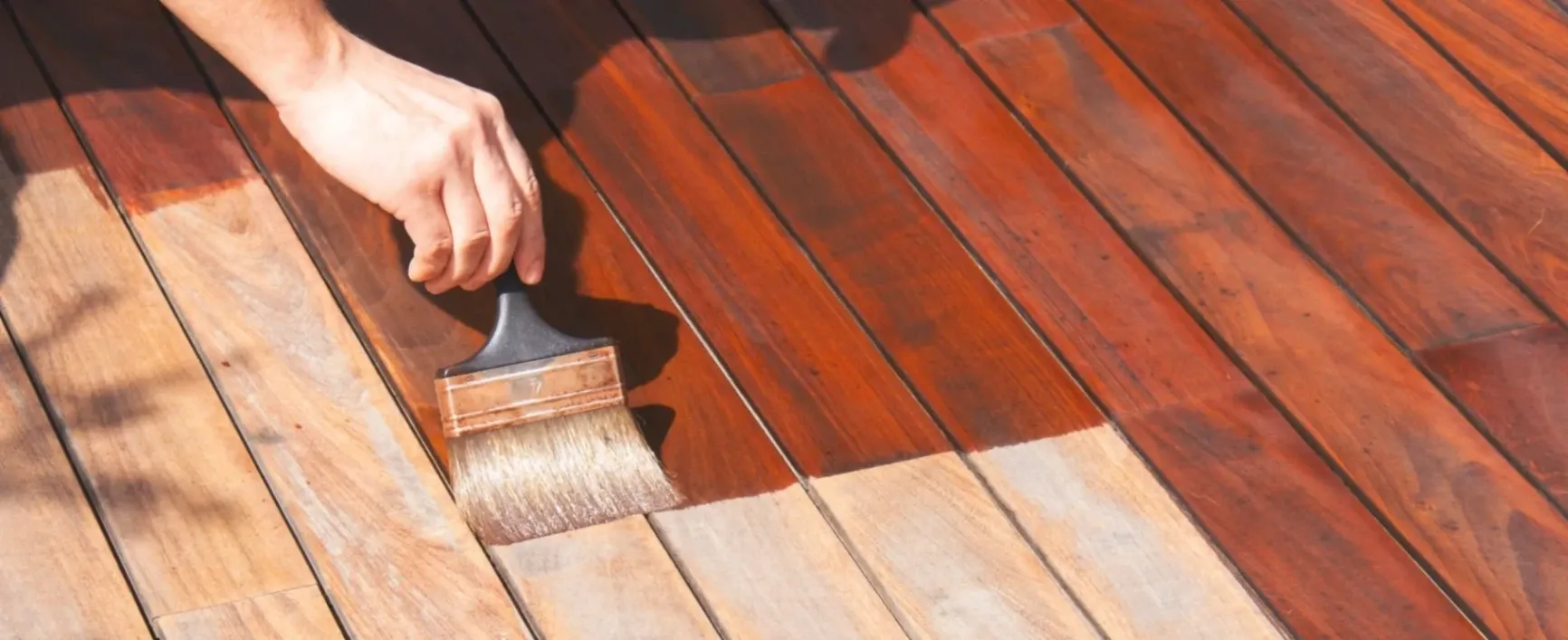 5 Reasons to Invest in Stain Painting for Your Deck