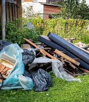 How to Prepare Your Yard for Summer: Junk Removal Tips