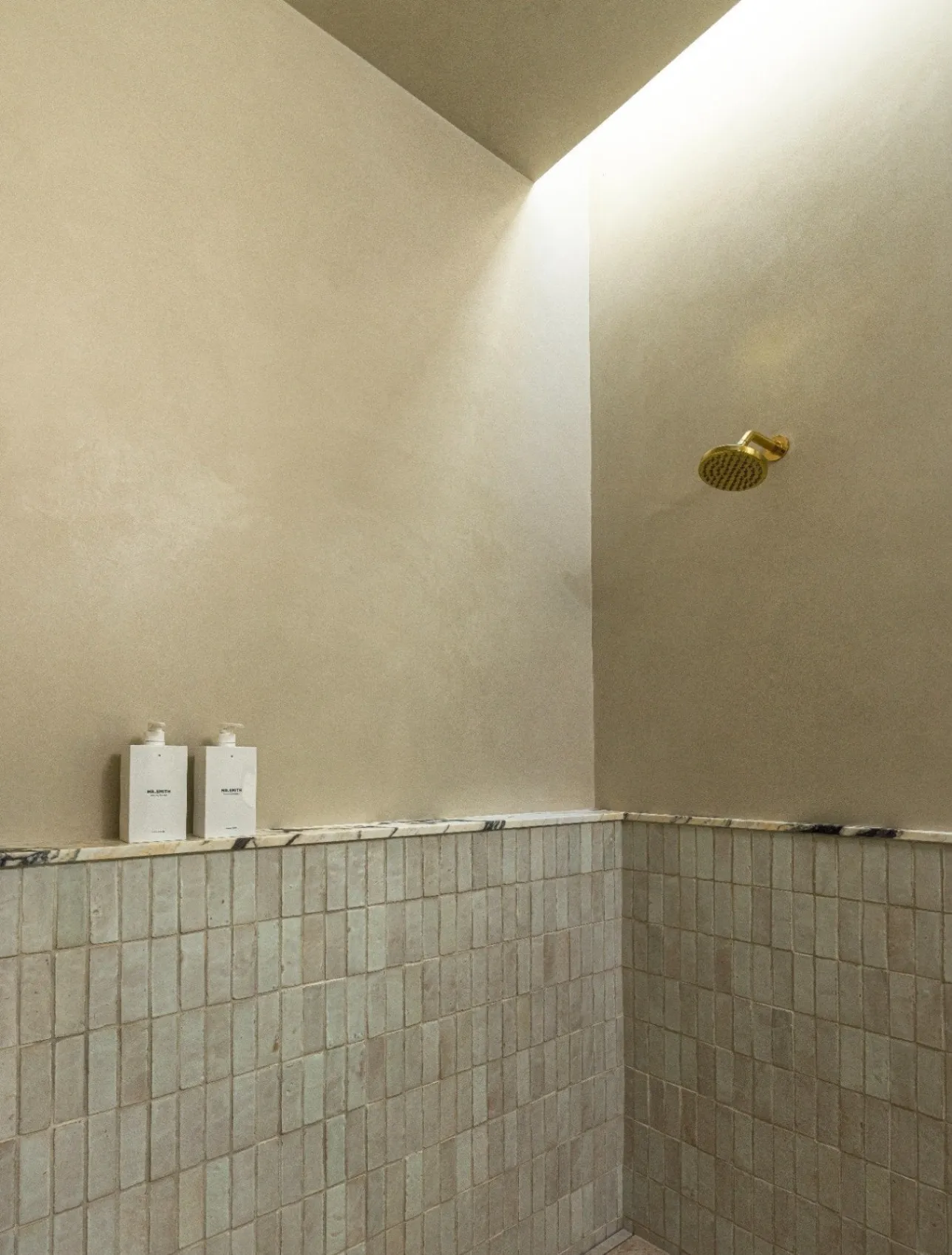 What is Tadelakt and Why You Should Consider It for Your Shower