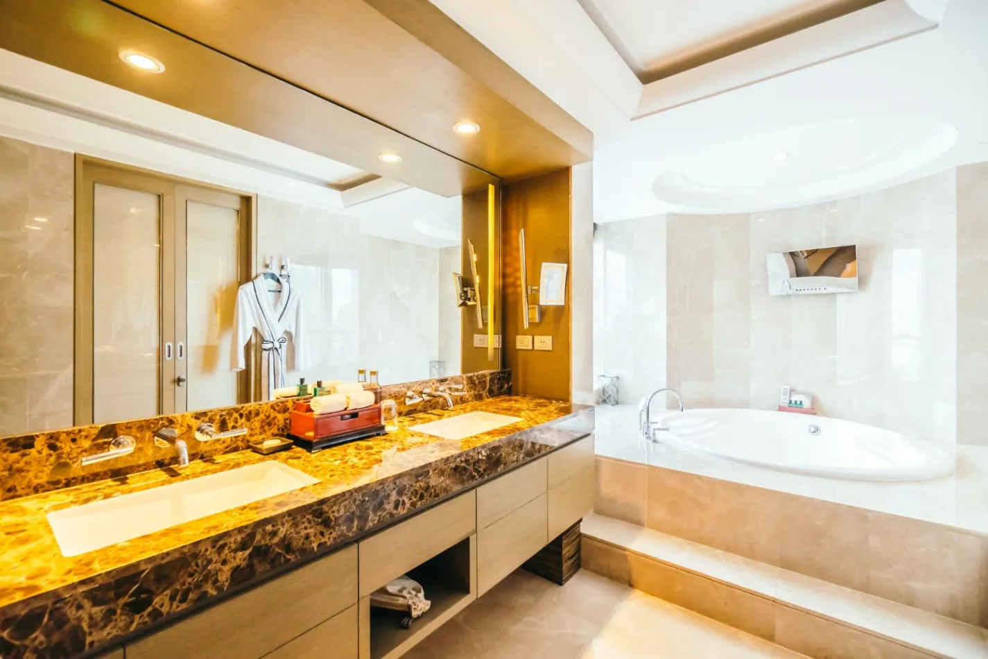Innovative Bathroom Lighting Ideas
