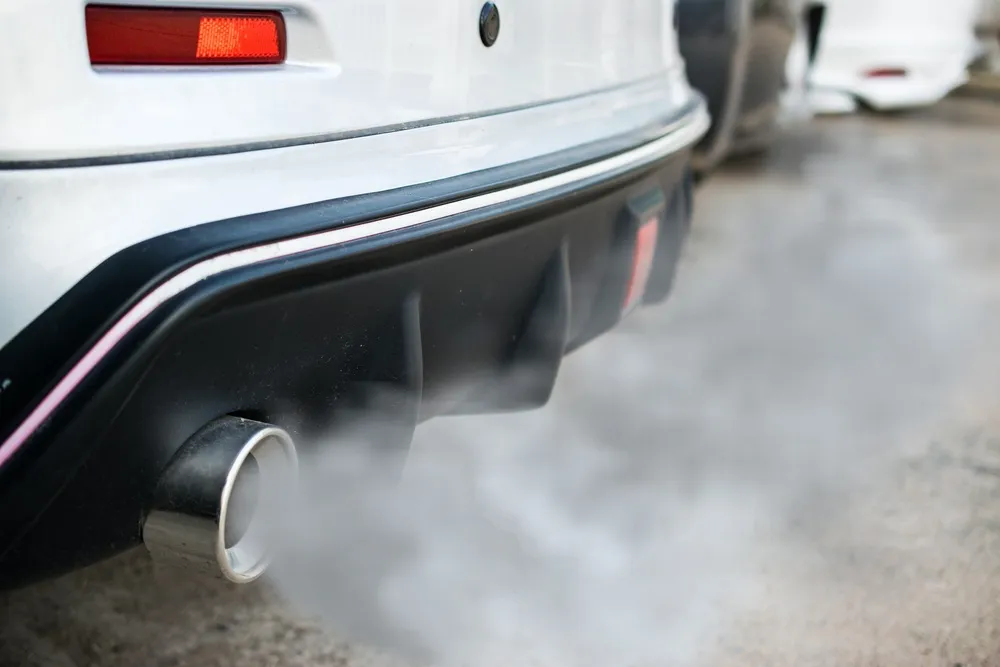 Top 5 Signs Your Vehicle Needs a Smog Check