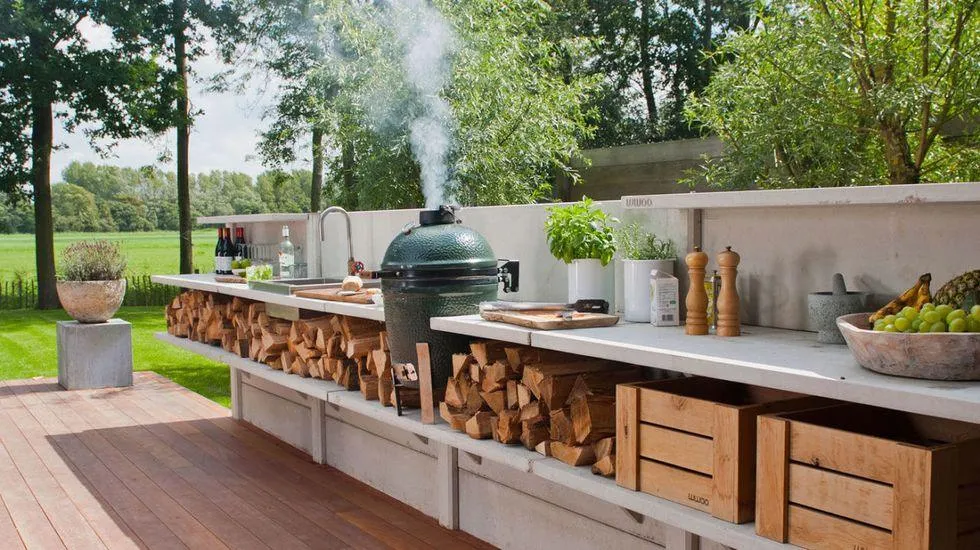The Ultimate Guide to Outdoor Kitchens