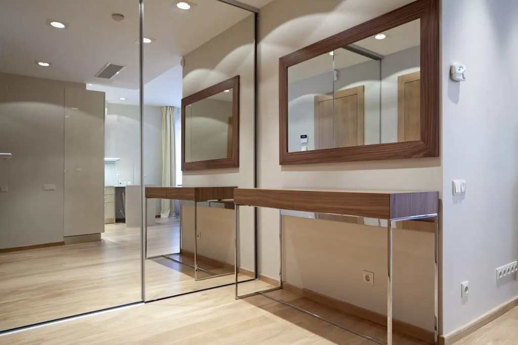 Mirrors Services