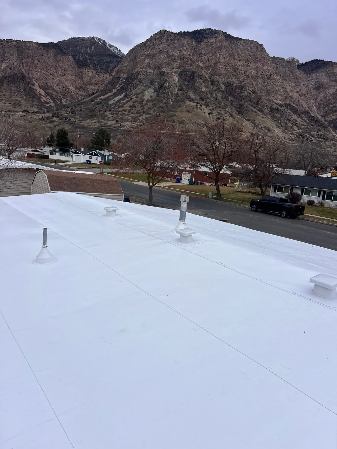 North Point Roofing LLC specializes in high-performance commercial roofing services in North Ogden, UT using industry-leading Mule-Hide Products.