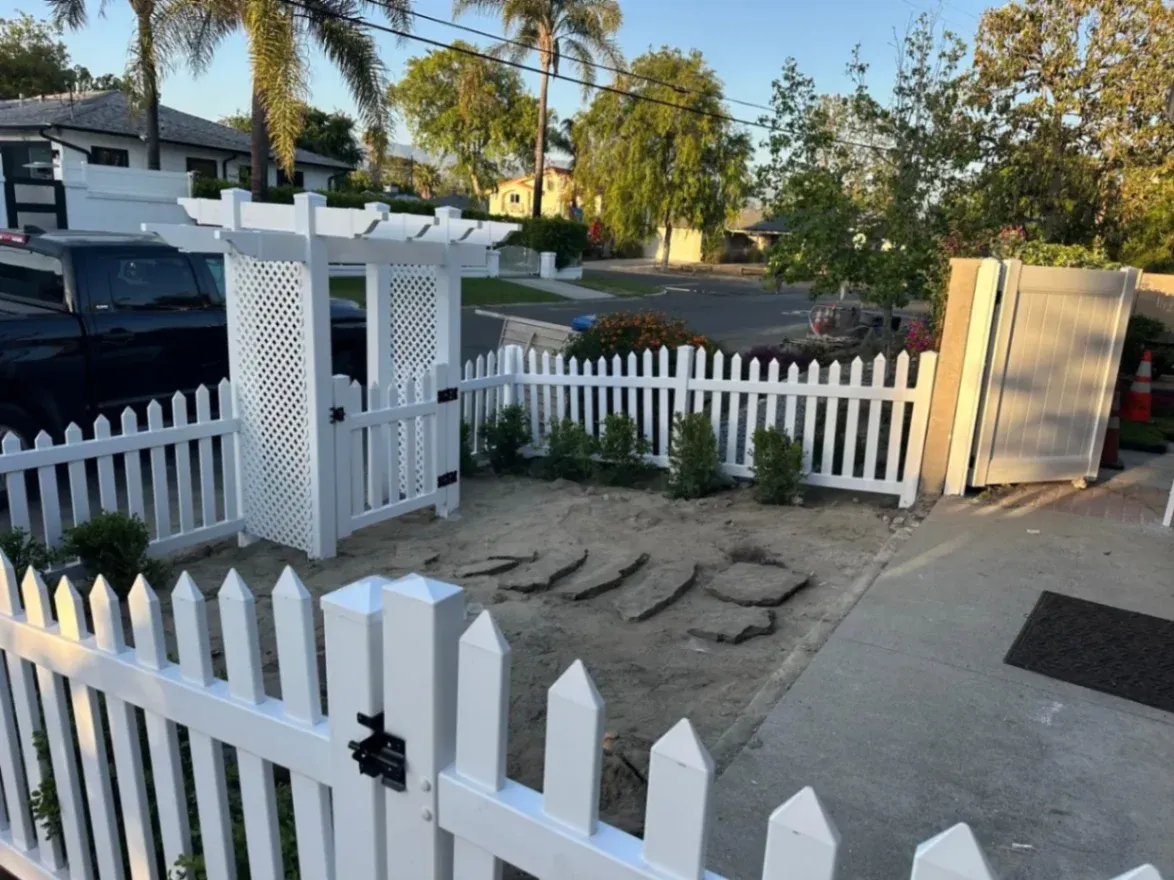 Build the Perfect Fence for Your La Crescenta Home with Speedy Vinyl Fence
