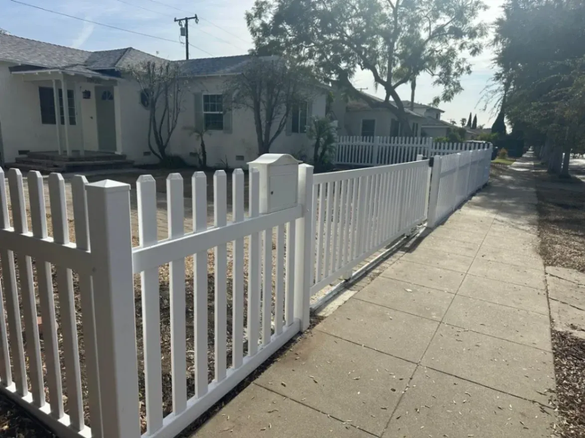Speedy Vinyl Fence Builds the Iconic White Wood Picket Fence in La Crescenta-Montrose, CA