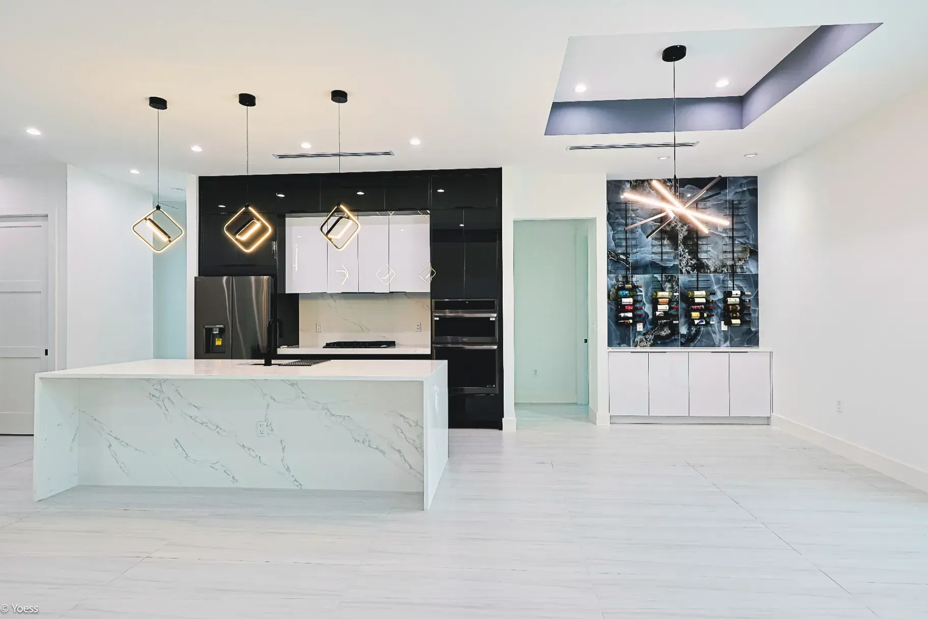 Elegantly Designed. Precision in Every Line. Get Your Luxury Home in Southwest Florida with Line Construction Inc.