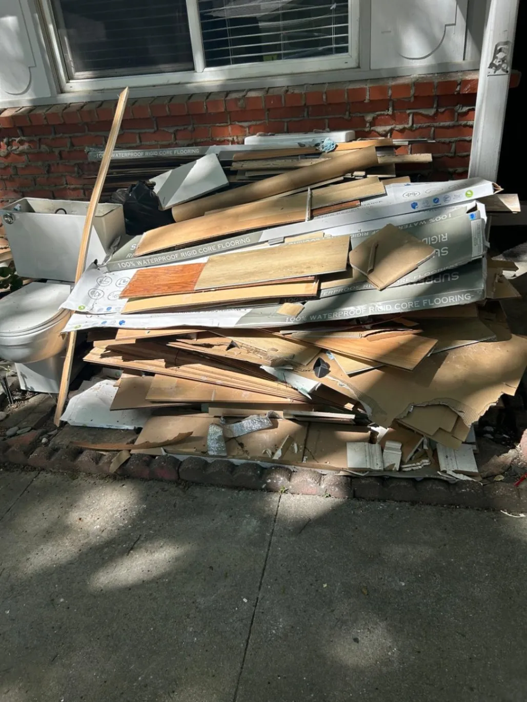 As an honest, family-owned company, Martinez Junk Removal in Fairfield, CA, uses its heavy-duty dump trailer to handle rugged construction debris effortlessly.