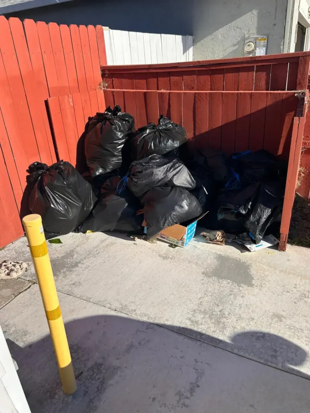 Founded by Francisco Martinez in 2021, Martinez Junk Removal was built on a simple, powerful mission: to bring order to disorder, help local families, and deliver honest, upfront pricing.