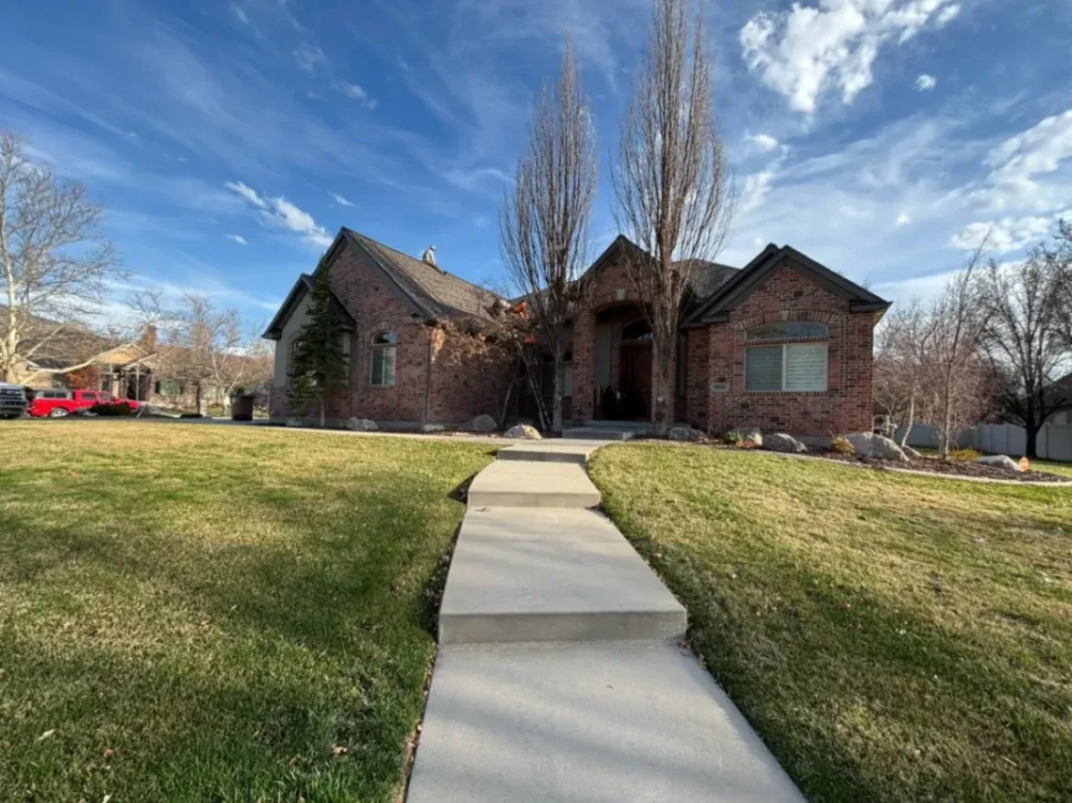Roof Repair in Sandy, UT, to Guarantee Your Loved Ones Sleep Soundly without Leaks
