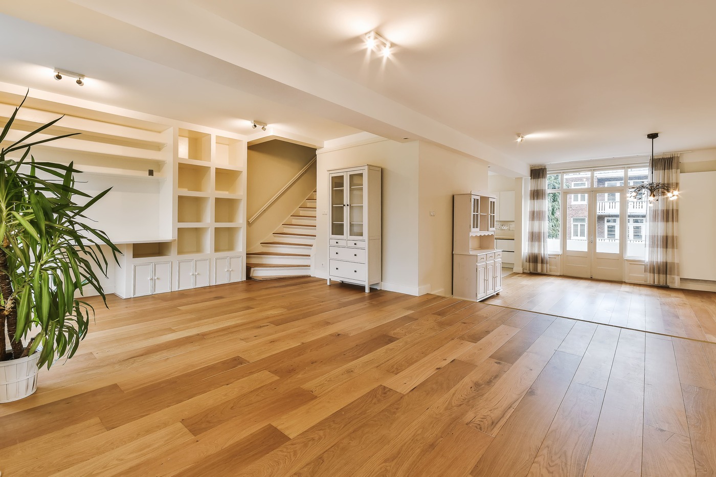 Hardwood Floor Installation: Enhance Your Home’s Value!