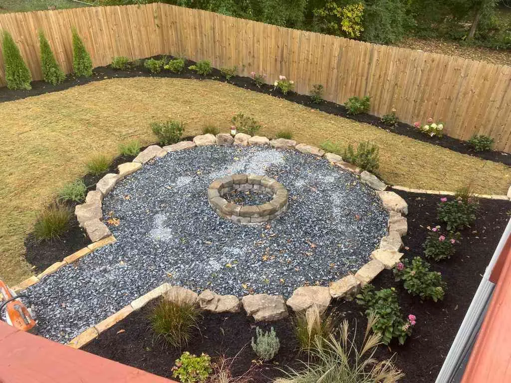 Fire Pits that Enlighten and Warm Up the Cold Nights