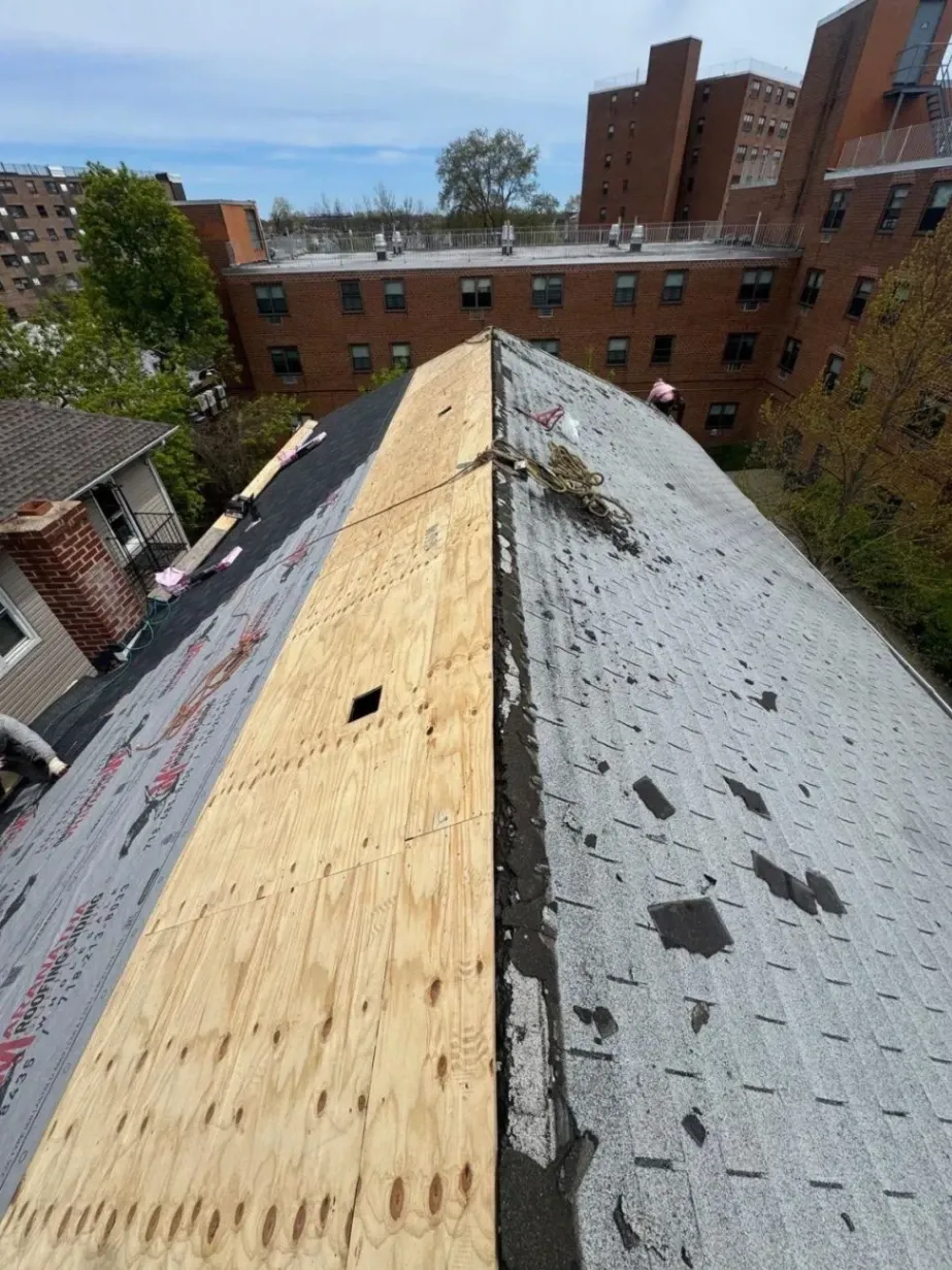 Premium Residential Roofing Services Tailored for Laurelton Properties