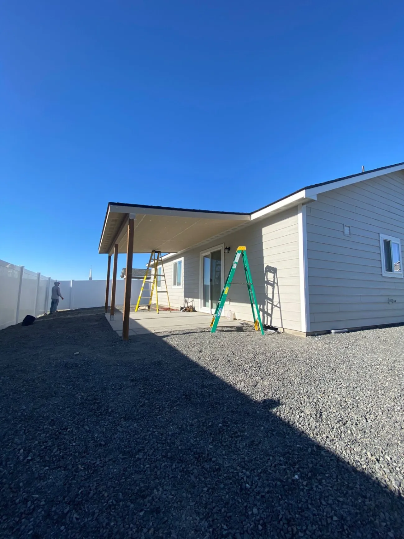 𝘭𝘦𝘢𝘥𝘪𝘯𝘨 𝘴𝘪𝘥𝘪𝘯𝘨 𝘤𝘰𝘯𝘵𝘳𝘢𝘤𝘵𝘰𝘳 𝘪𝘯 𝘞𝘦𝘯𝘢𝘵𝘤𝘩𝘦𝘦, 𝘞𝘈,