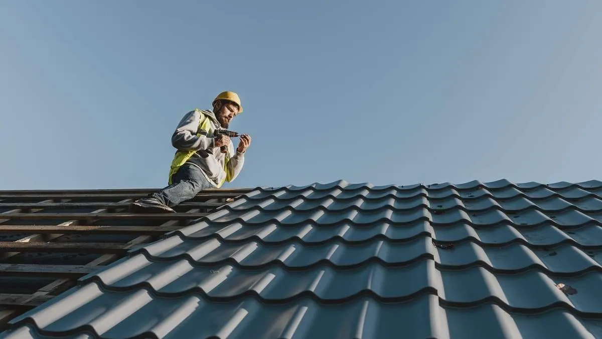 Get Seamless Roofing Installation!