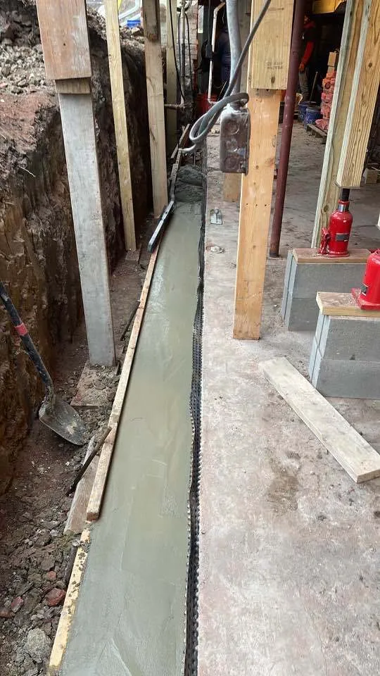 Crawl Space Encapsulation in West Bloomfield, MI: Protect Your Home From the Ground Up