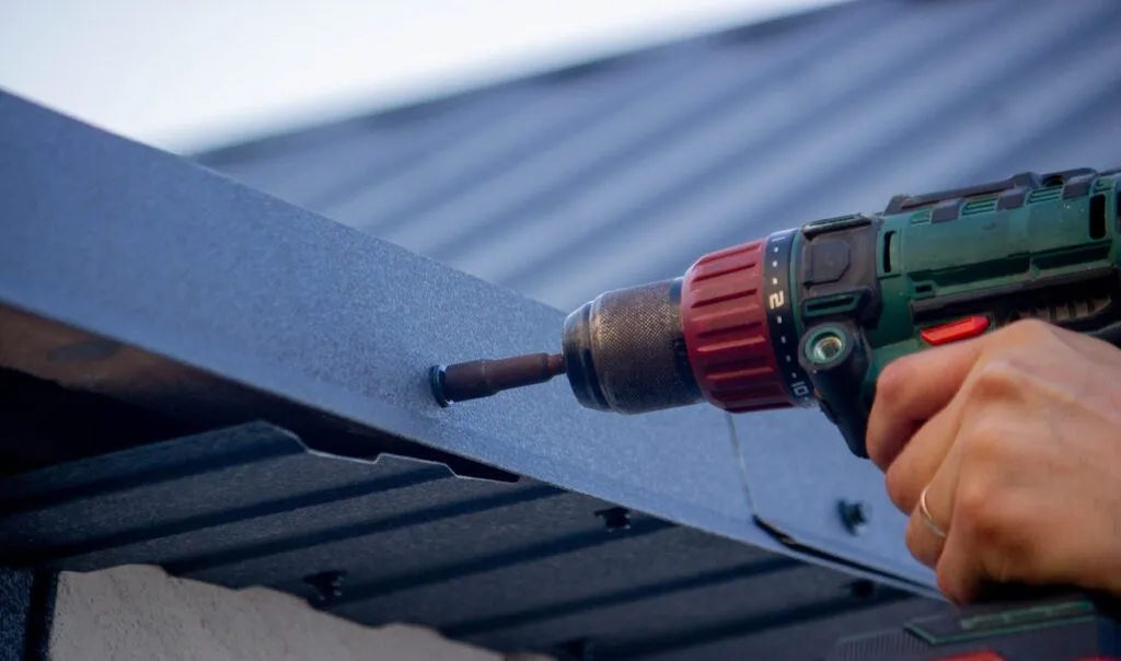 Let It Rain without Worrying of Leaks by Getting Our Roof Repair Services