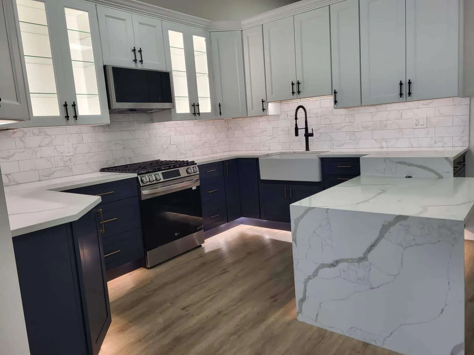Elevate your kitchen to a realm of sophistication with our luxury kitchen cabinet installation in Arlington, VA.