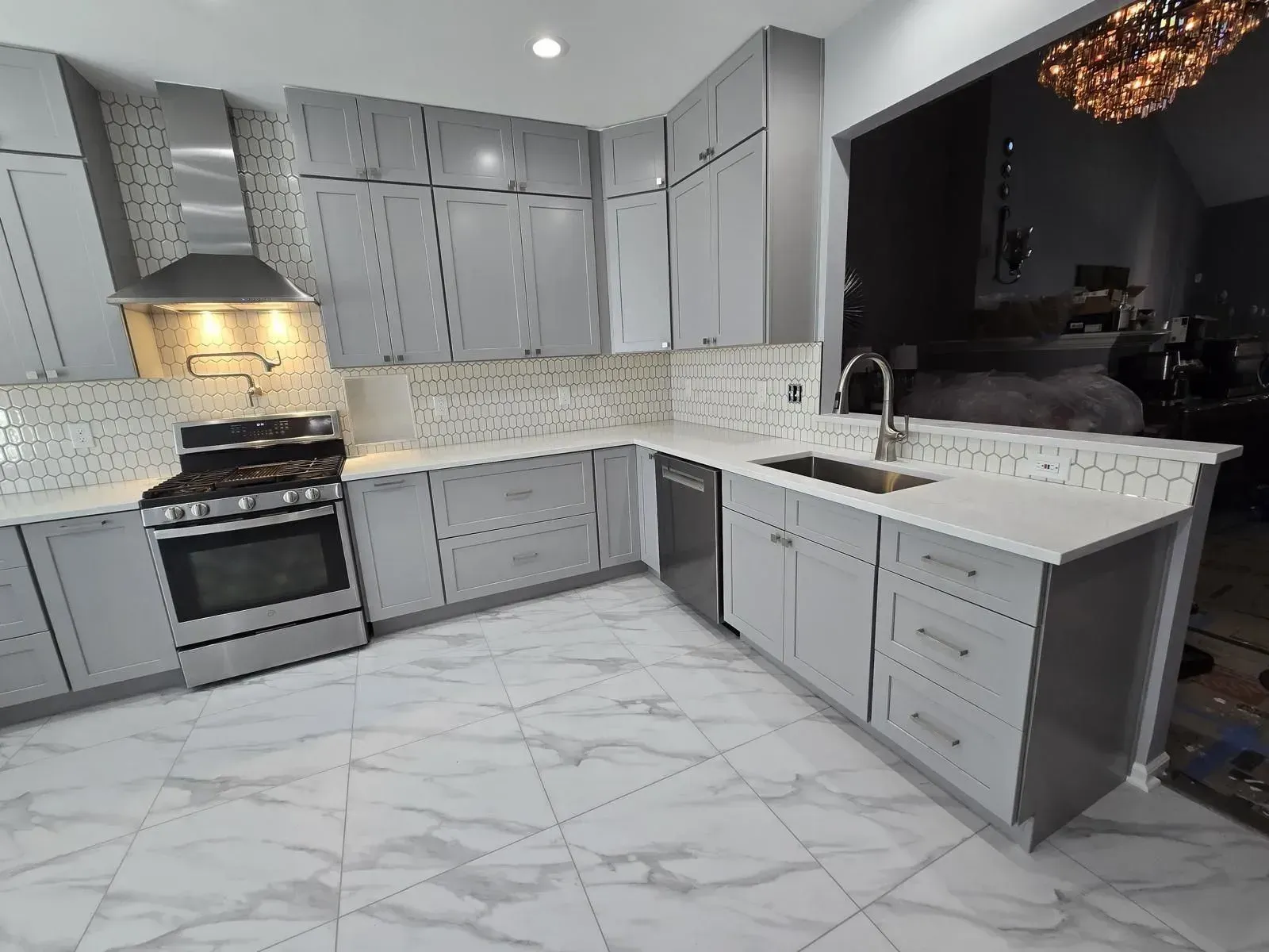As a Class-A licensed contractor near Fairfax, KBA Kitchen and Bath Design and Build handles all technical utilities & appliances integration, ensuring complete safety and building code compliance.