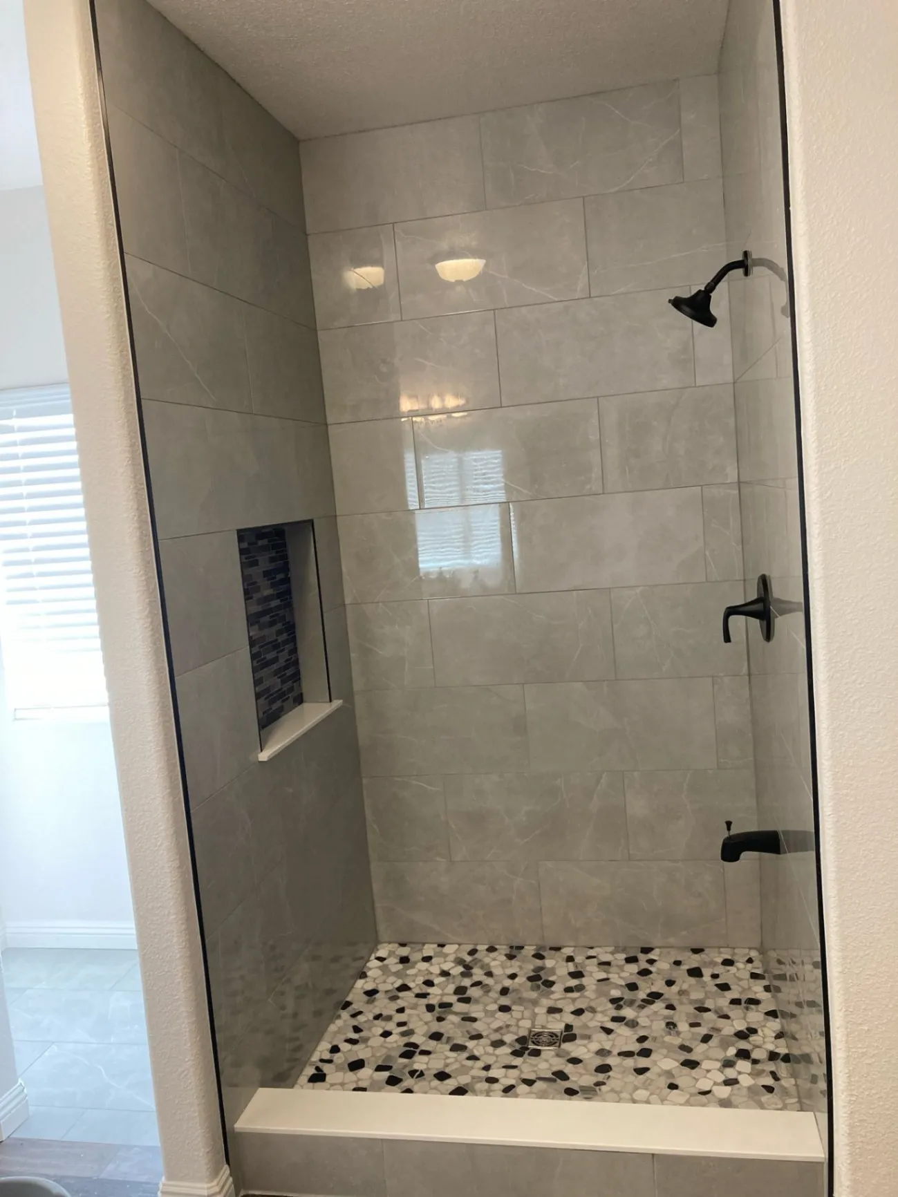 IMG1
