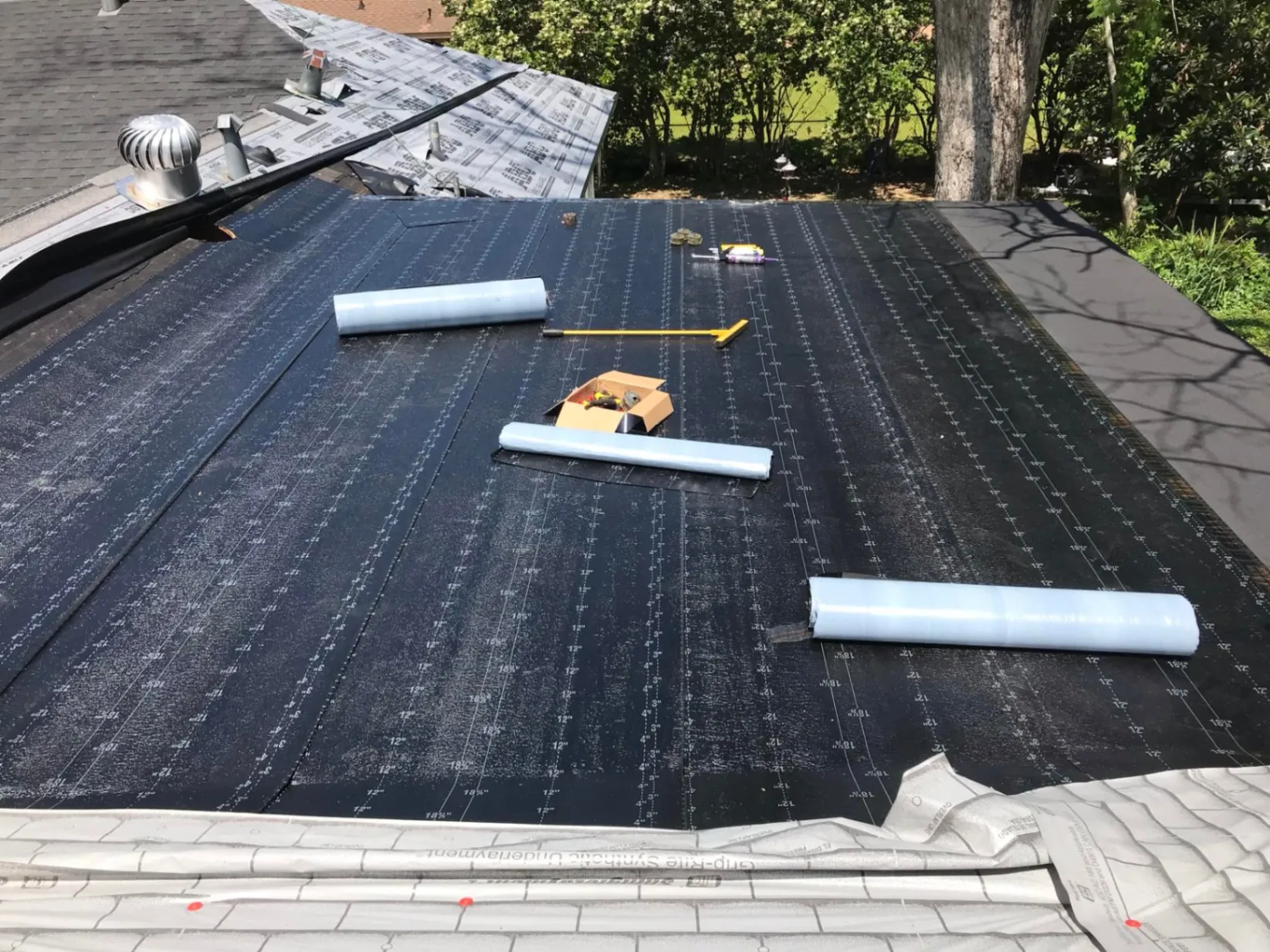 Flat roofing