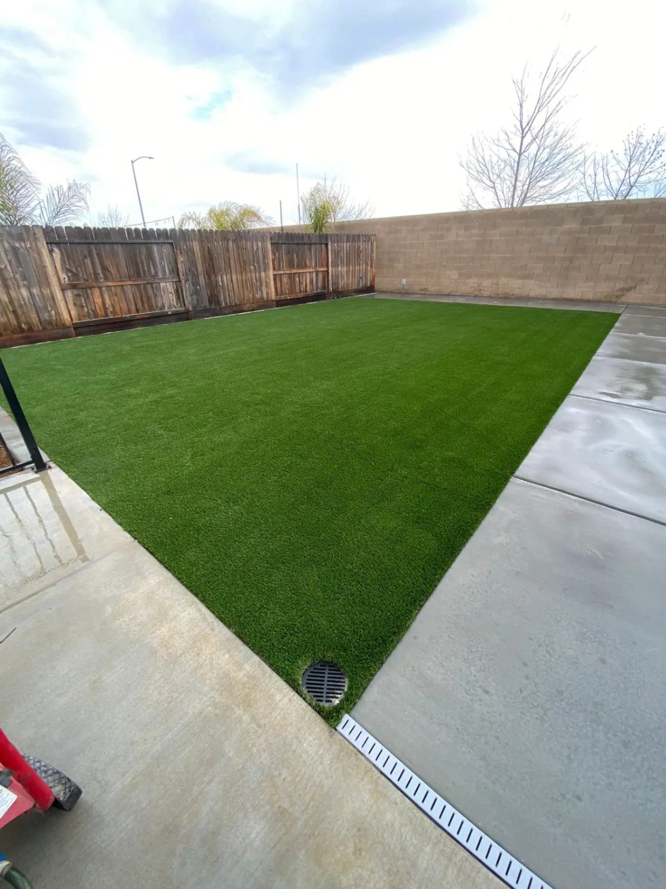 we perform residential and commercial work, we are licensed and insured.