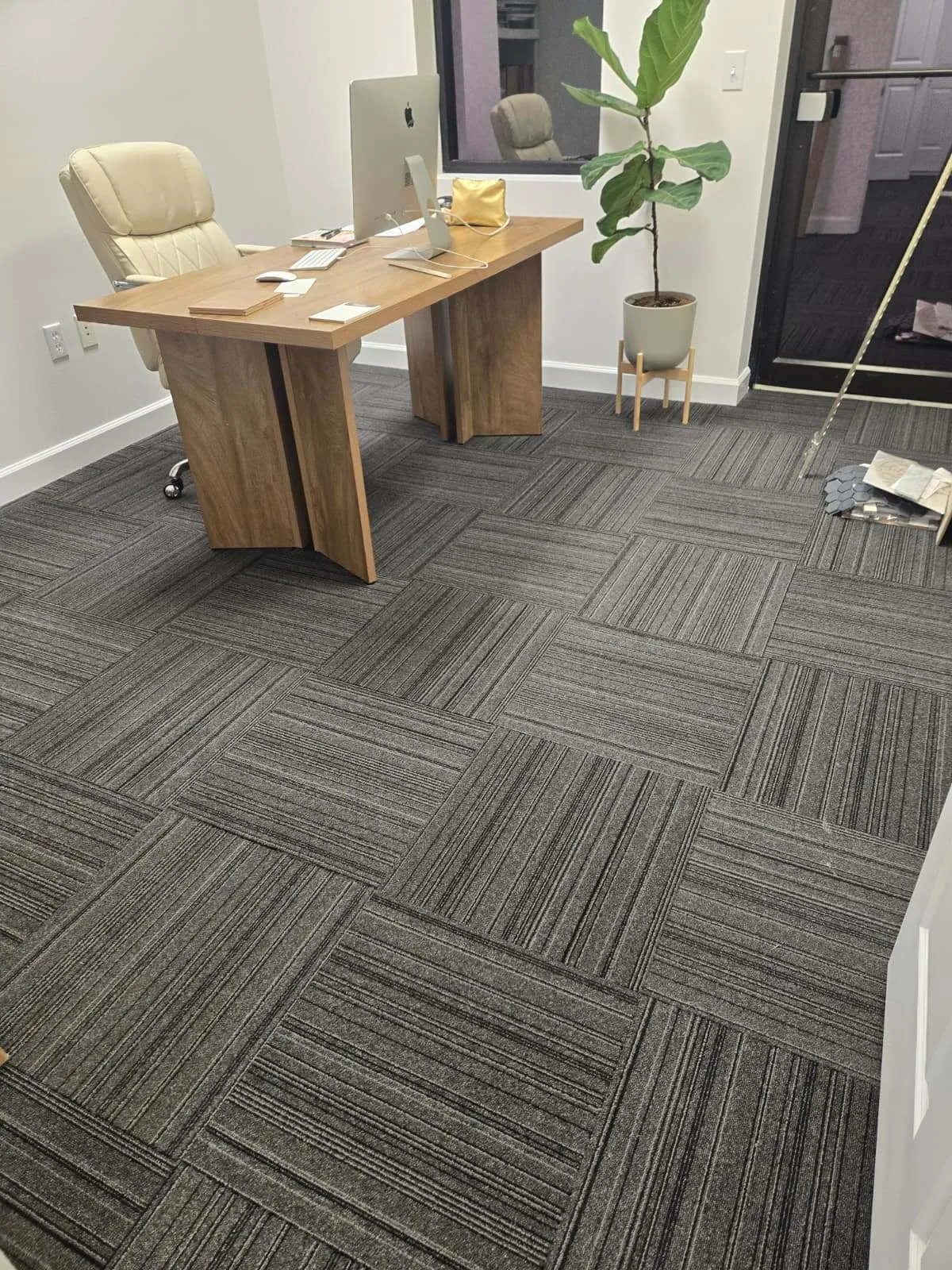 Turnover Cleaning Services background