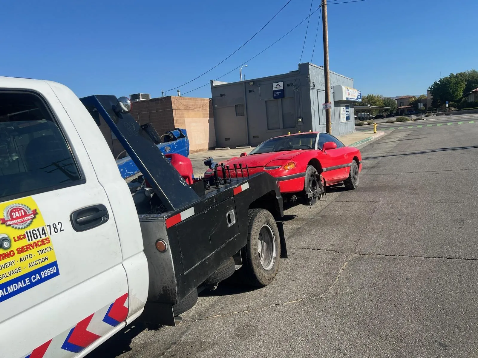 Stuck on the road? We’re on the way.