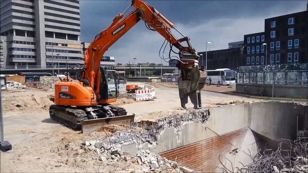 CONCRETE CRUSHING & DEMOLITION background