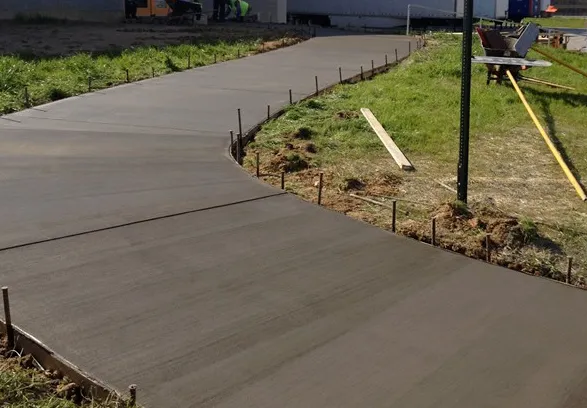 Sidewalk Installation & Repair