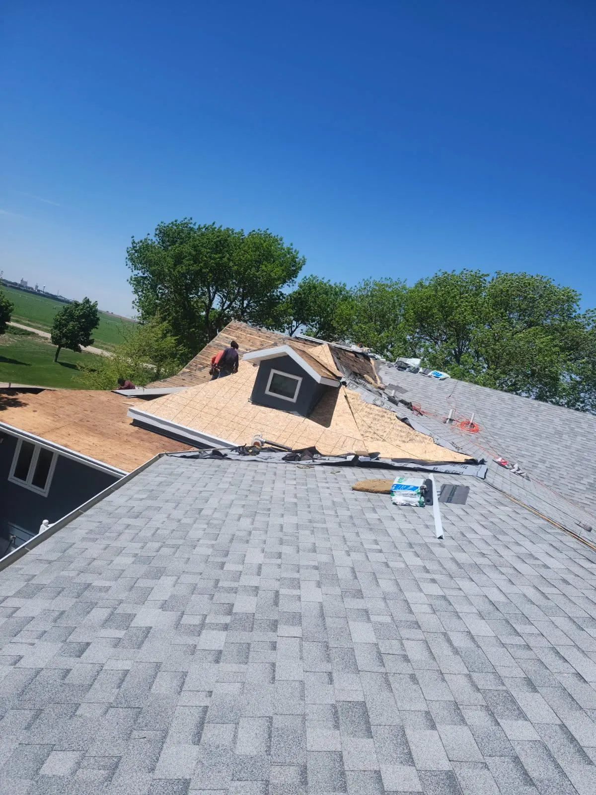 United Roofing Sistems LLC