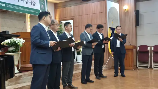 김정택 목사 출판기념회 
"나의 아침이슬"