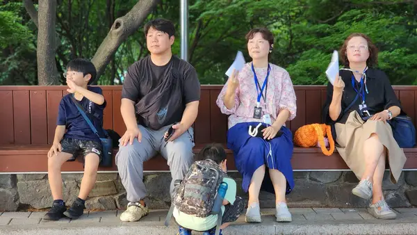 시민X7월 양진채
<언제라도 안아줄게> 길