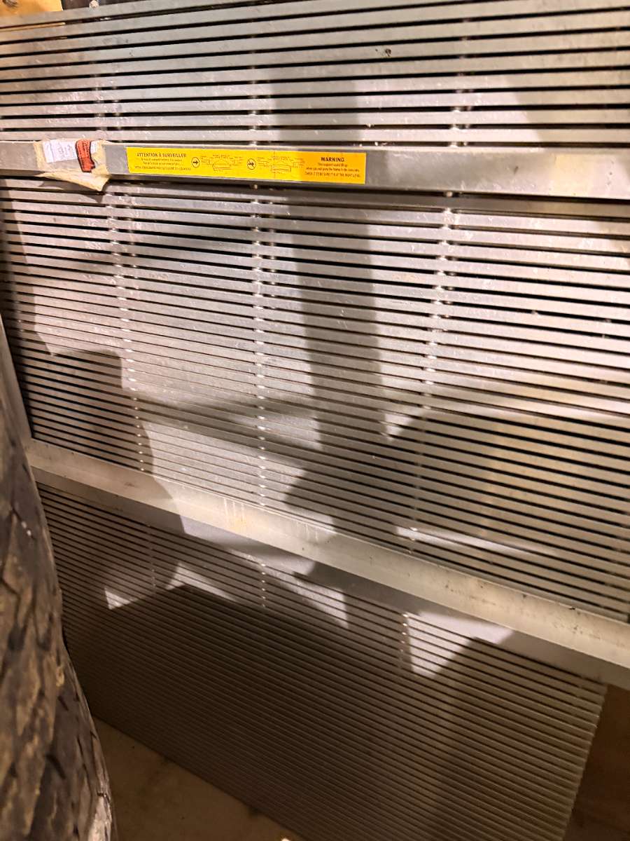 grille gratte pied commercial