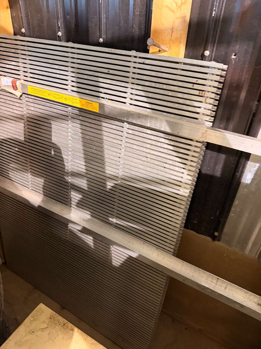 grille gratte pied commercial